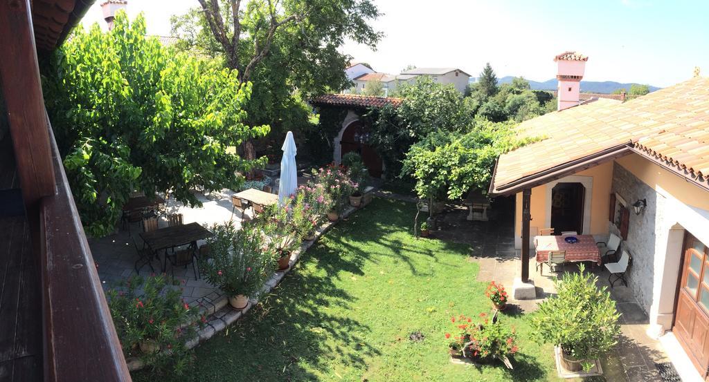 Guesthouse Domacija Sajna Сезана Экстерьер фото